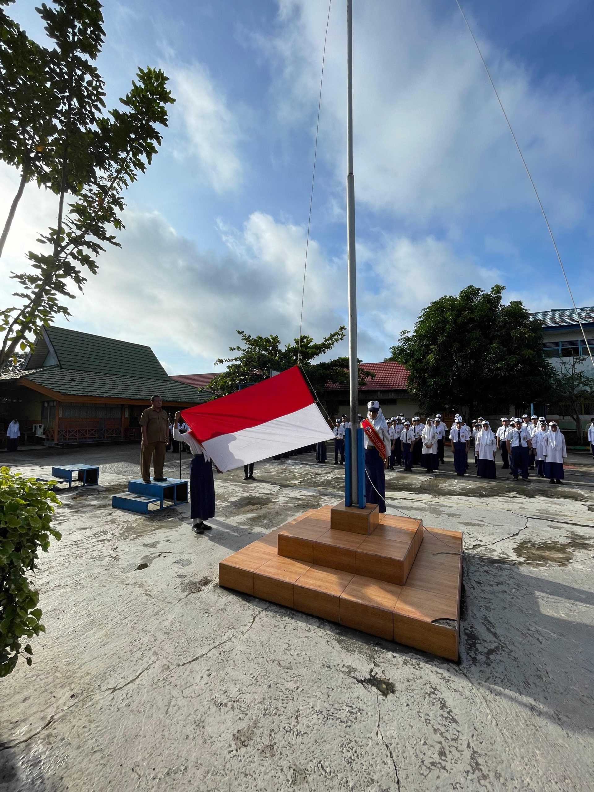 Kegiatan Hari Pertama Masuk Sekolah Semester Genap di SMP Negeri 10 Banjarmasin