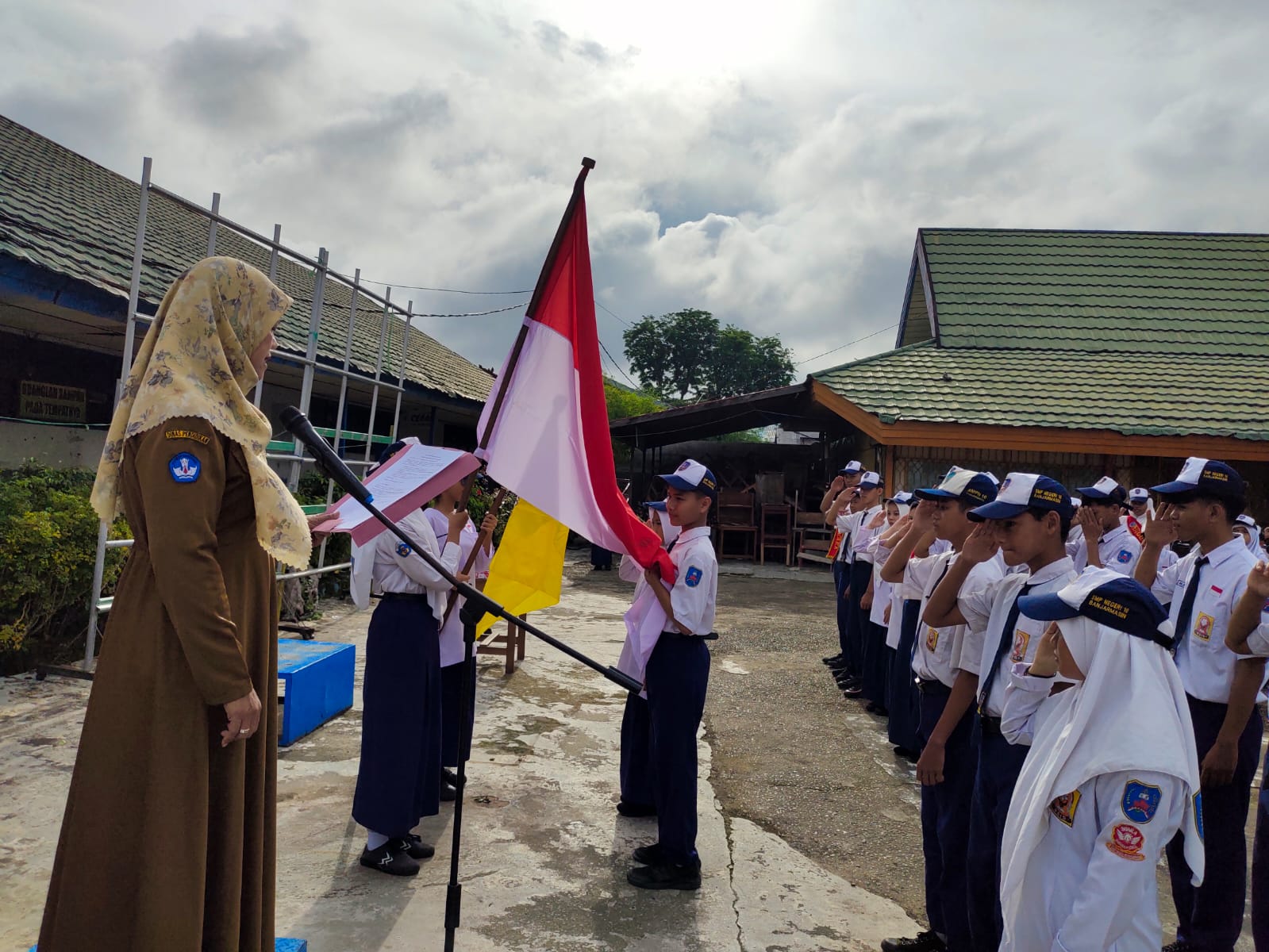 Serah Terima Jabatan dan Pelantikan OSIS Tahun Ajaran 2025/2026