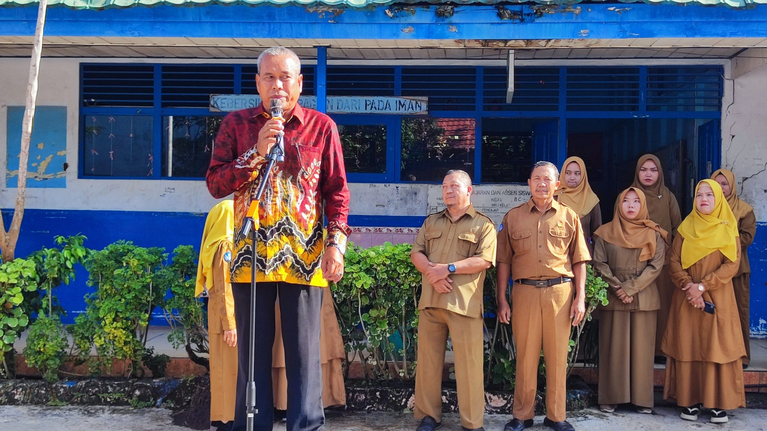 Purna Tugas : Bapak Agus Guru IPA SMP Negeri 10 Banjarmasin