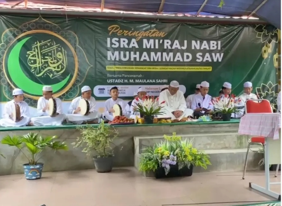 SMPN 10 Banjarmasin Gelar Peringatan Isra Mi’raj 1447 H, Fokus Tingkatkan Kualitas Ibadah Siswa
